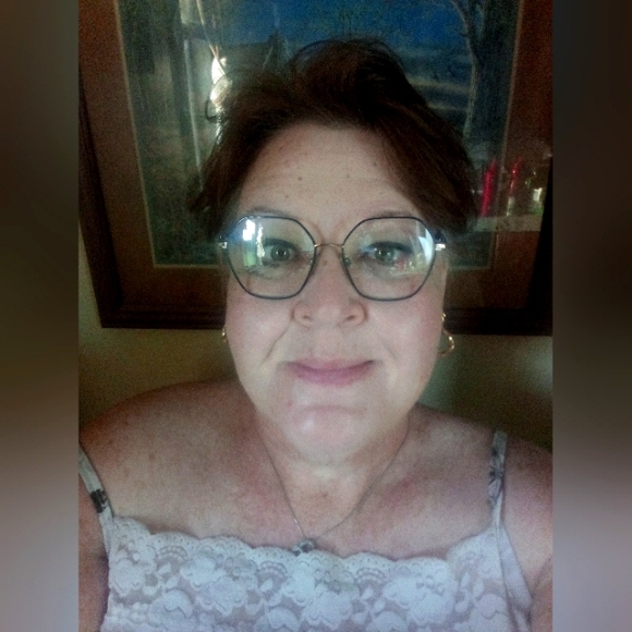 Meet your Posher, Troy - Picture 2 of 3